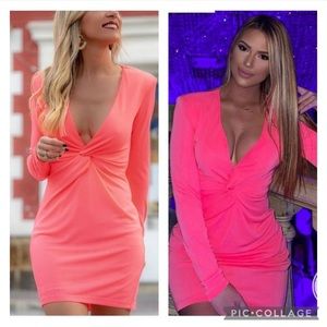 ZARA last 1 🔥 knotted stretchy v-neck dress blogger favorite